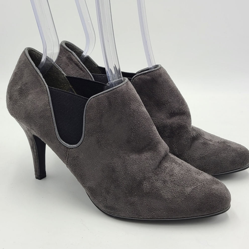 CP Serena 3.5" Heeled Boot Womens 8 (grey)
